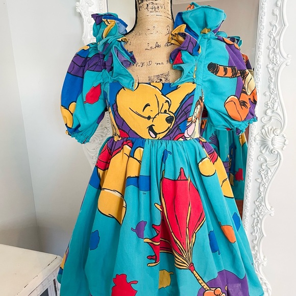 New York Couture One of a Kind Winnie the Pooh Puff Sleeve Dress - Picture 5 of 6